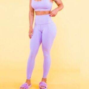 Size M limited edition purple leggings high waisted - discontinued Tammy Hembrow